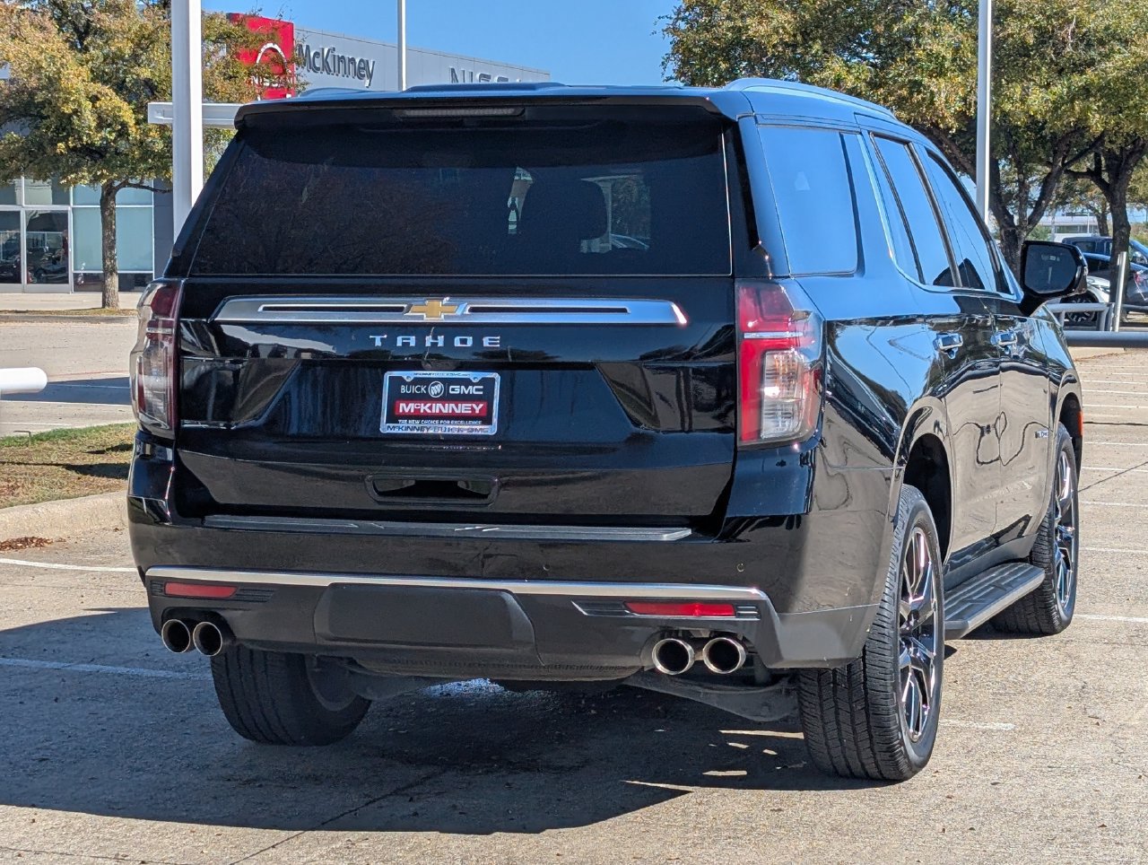 Used 2023 Chevrolet Tahoe High Country AWD/4WD image 4