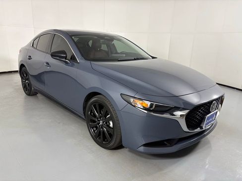 Used 2025 MAZDA MAZDA3 s image 2