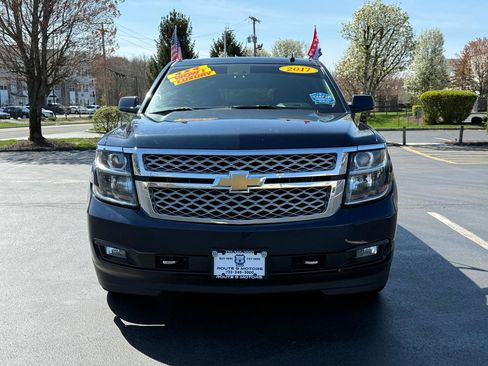 Used 2017 Chevrolet Tahoe LT w/ LT Signature Package AWD/4WD image 2