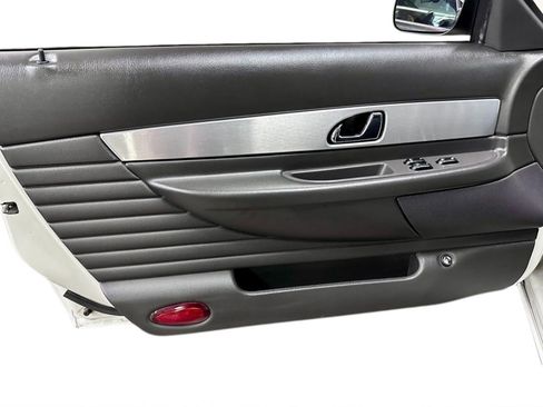 Used 2002 Ford Thunderbird Deluxe image 12