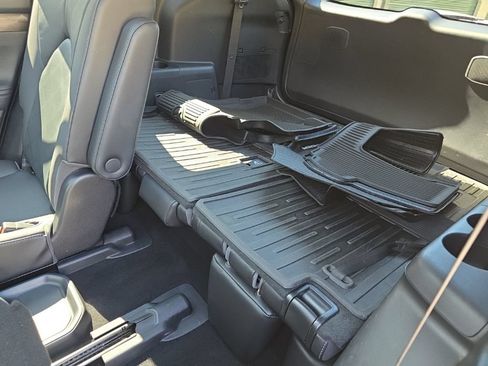 Certified 2020 Toyota Highlander Platinum AWD/4WD image 15