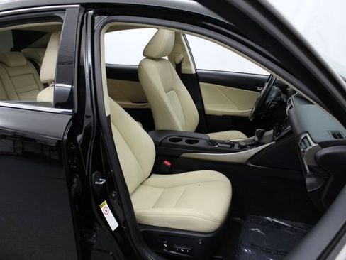 Used 2014 Lexus IS 250 RWD image 17
