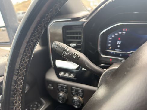 Used 2024 Chevrolet Silverado 2500 LTZ w/ LTZ Convenience Package AWD/4WD image 10