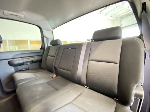 Used 2013 Chevrolet Silverado 2500 LT AWD/4WD image 24