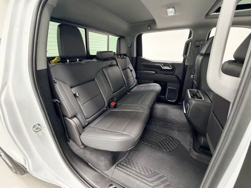 Used 2024 Chevrolet Silverado 1500 LTZ w/ LTZ Premium Package image 29