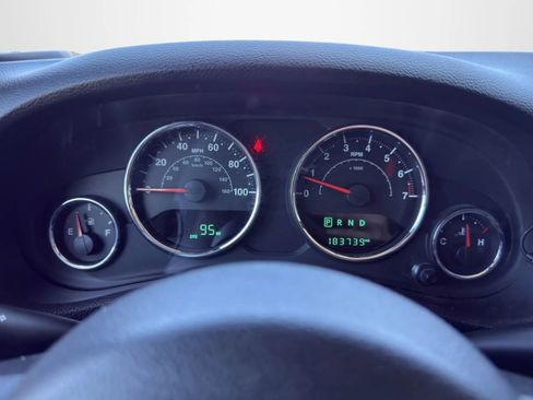 Used 2016 Jeep Wrangler Unlimited Sahara AWD/4WD image 17