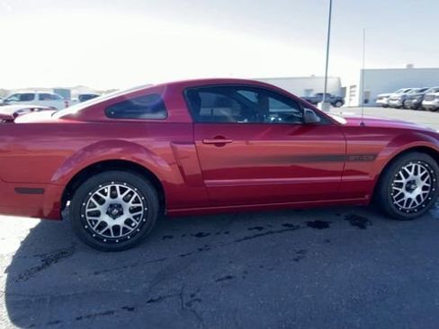 Used 2008 Ford Mustang GT image 9