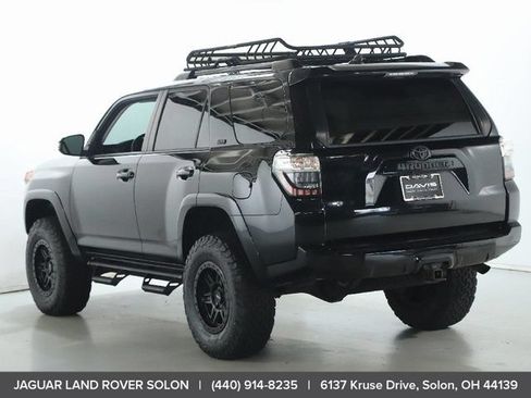 Used 2021 Toyota 4Runner SR5 Premium w/ Moonroof Package AWD/4WD image 5