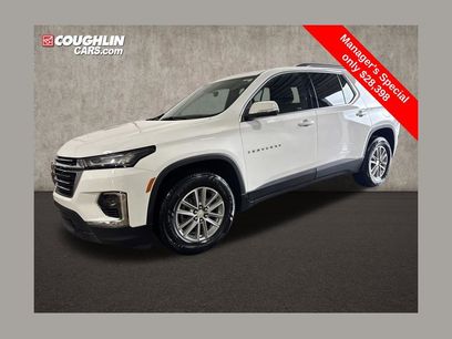 Used 2023 Chevrolet Traverse LT