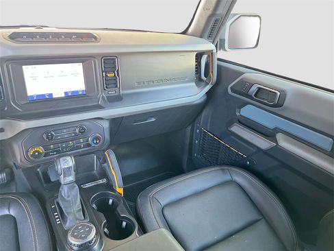 Used 2023 Ford Bronco Badlands w/ Sasquatch Package image 21