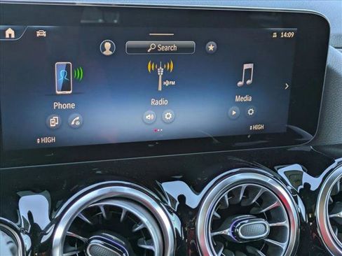 New 2026 Mercedes-Benz GLA 250 image 12