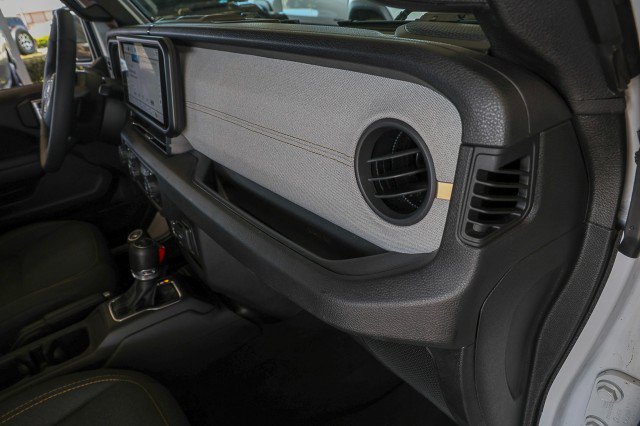 Used 2024 Jeep Wrangler Unlimited w/ Convenience Group AWD/4WD image 34