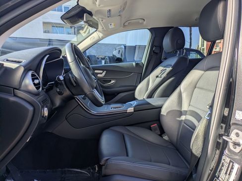 Used 2022 Mercedes-Benz GLC 300 GLC 300 image 15