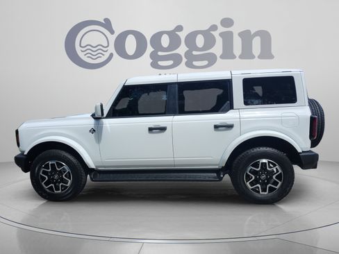 New 2026 Ford Bronco Outer Banks AWD/4WD image 2