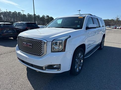 Used 2016 GMC Yukon XL Denali w/ Open Road Package image 4