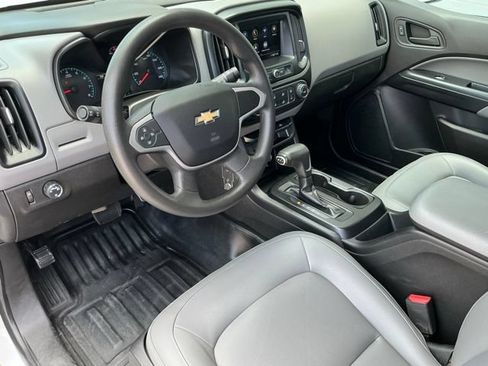 Used 2019 Chevrolet Colorado W/T w/ WT Convenience Package RWD image 10