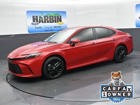 Used 2025 Toyota Camry LE FWD image 1