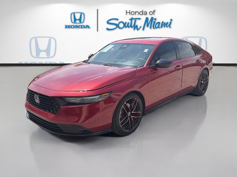 Used 2023 Honda Accord Sport image 3