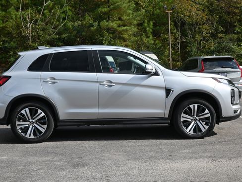 Used 2023 Mitsubishi Outlander Sport SE image 10