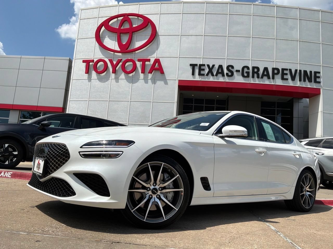 Used 2026 Genesis G70 2.5T RWD image 2