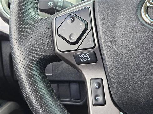 Used 2022 Toyota Tacoma SR5 RWD image 24