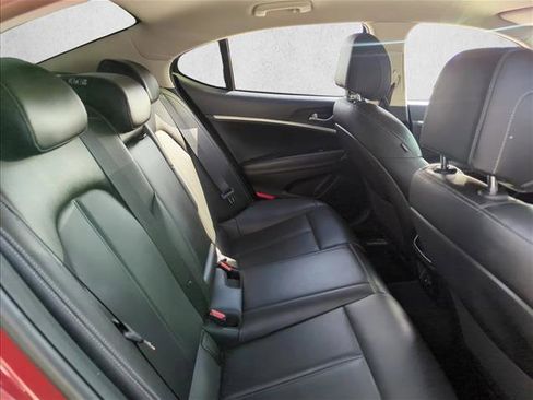 Used 2022 Genesis G70 2.0T image 18