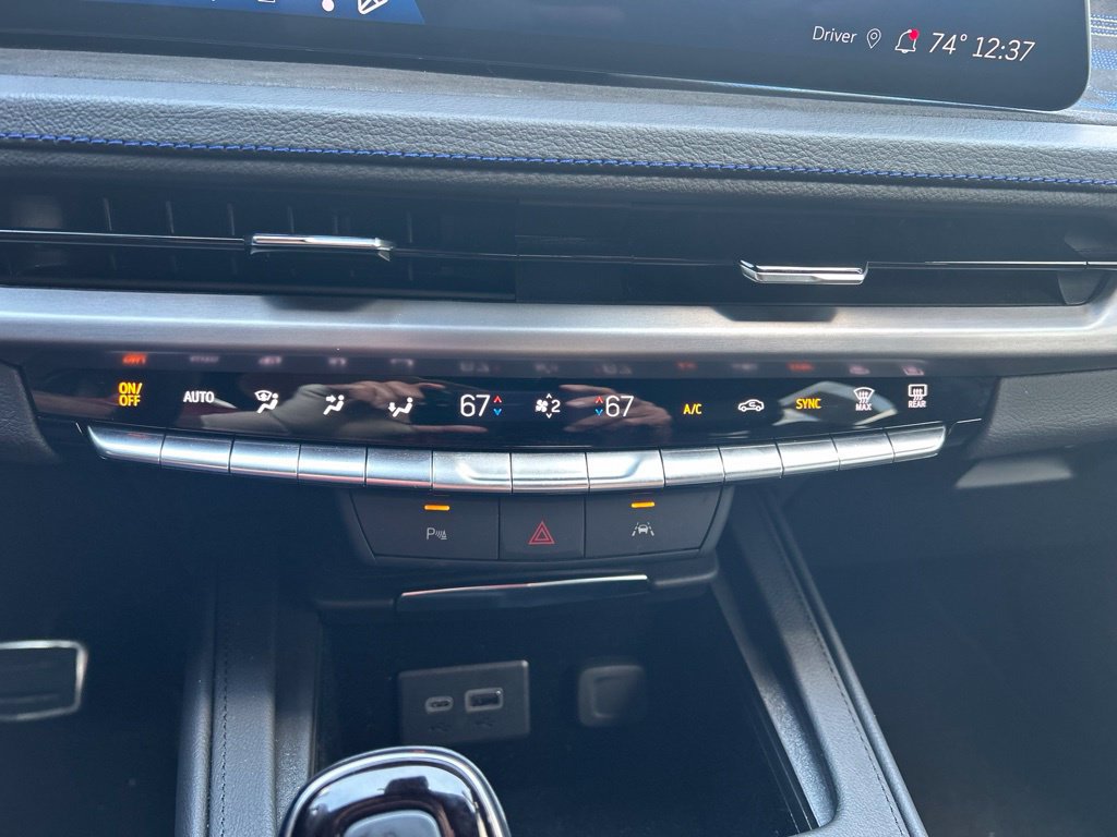 Used 2024 Cadillac XT4 Sport FWD image 14