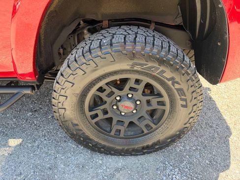Used 2016 Toyota 4Runner Trail Premium AWD/4WD image 37