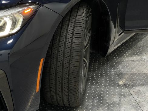 Used 2021 BMW 750i xDrive w/ Executive Package image 37