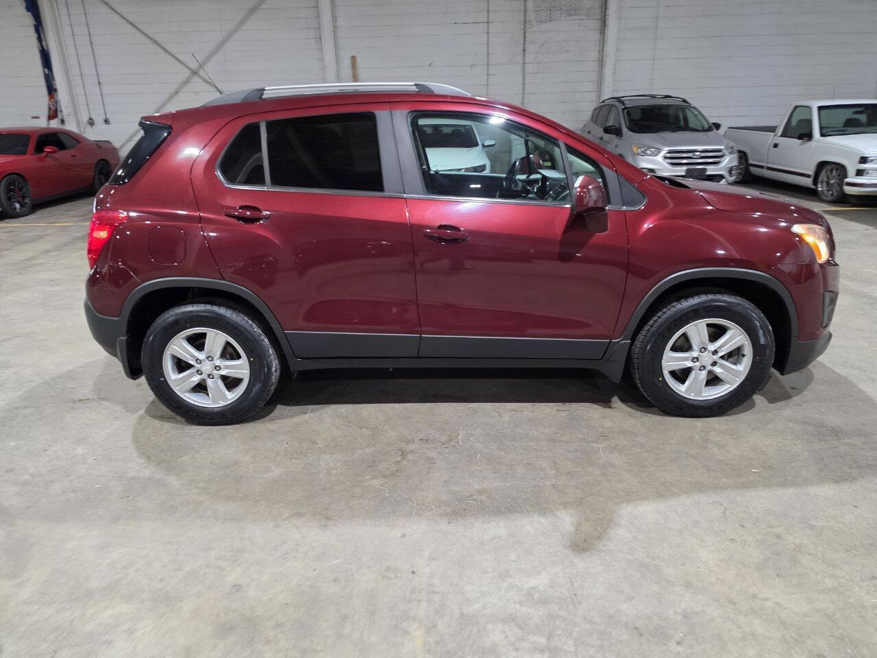 Used 2016 Chevrolet Trax LT w/ LT Convenience Package AWD/4WD image 13