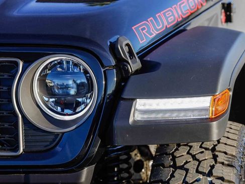 New 2026 Jeep Gladiator Rubicon w/ Steel Bumper Group AWD/4WD image 5