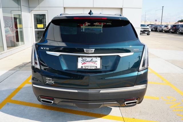Used 2025 Cadillac XT5 Sportv w/ LPO, Bronce Accent Package AWD/4WD image 34