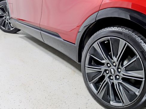 Used 2024 Cadillac Lyriq Sport image 12