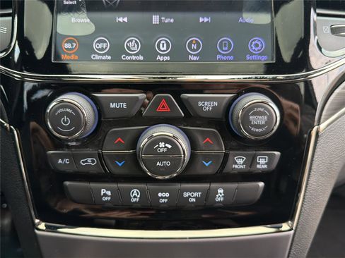 Used 2020 Jeep Grand Cherokee Limited X AWD/4WD image 18