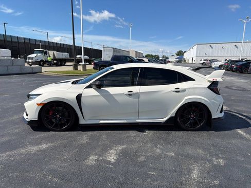 Used 2019 Honda Civic Type R image 3