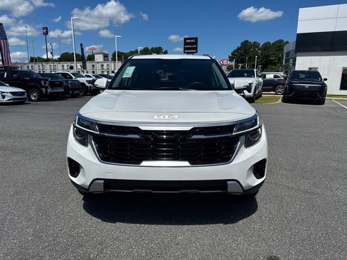 New 2025 Kia Seltos EX image 8