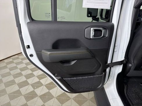 Used 2024 Jeep Wrangler Sahara w/ Safety Group image 18