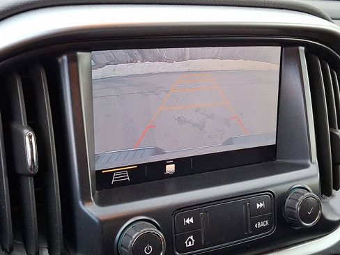 Used 2019 Chevrolet Colorado LT w/ LT Convenience Package image 17