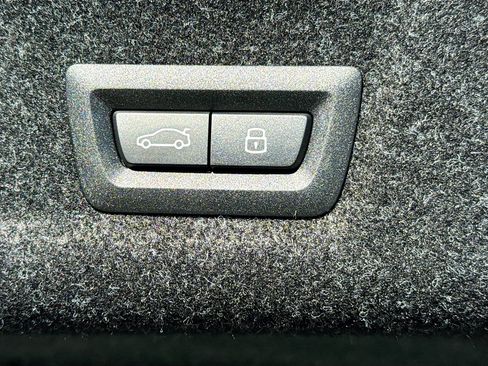 New 2026 BMW 330i Sedan w/ Convenience Package image 14