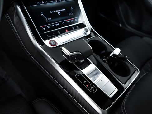 New 2026 Audi SQ7 Prestige image 11