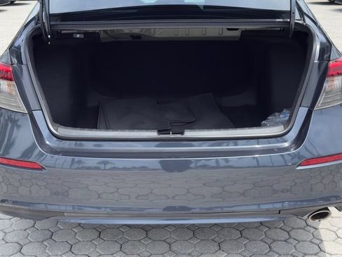 Used 2023 Honda Civic Sport image 17