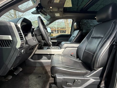 Used 2017 Ford F250 Lariat w/ Lariat Ultimate Package image 9