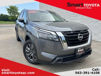Used 2025 Nissan Pathfinder SV