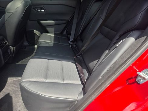 Used 2023 Nissan Rogue SV w/ SV Premium B Package FWD image 24