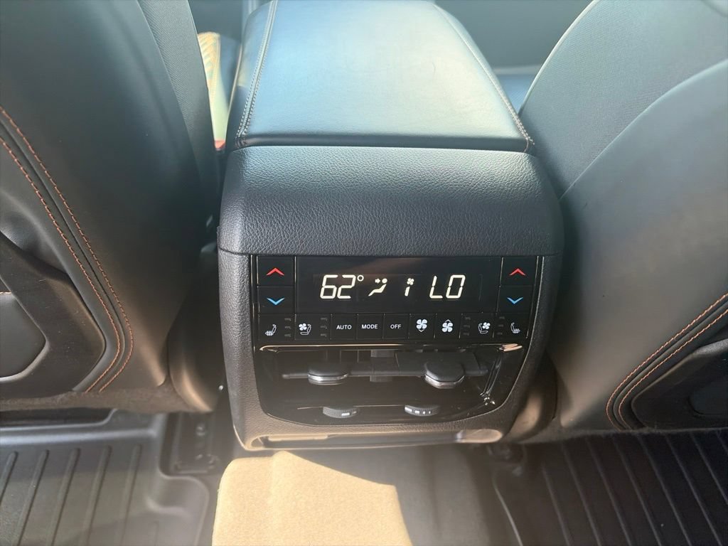 Used 2021 Jeep Grand Cherokee L Summit AWD/4WD image 13