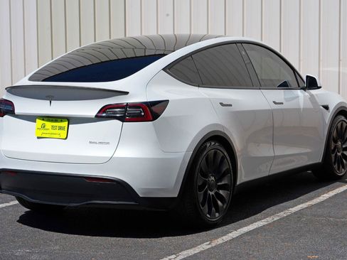 Used 2023 Tesla Model Y Performance AWD/4WD image 47