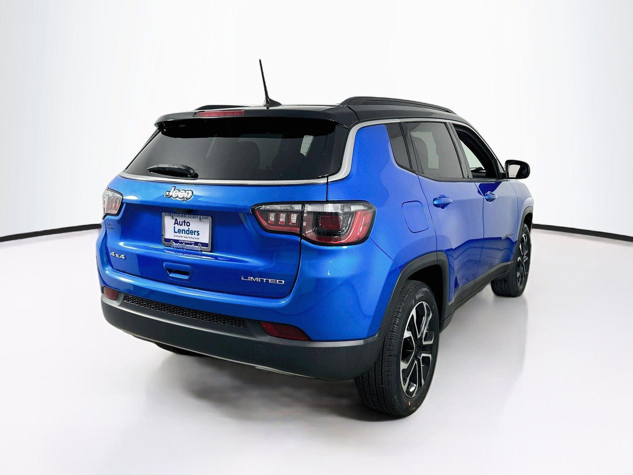 Used 2023 Jeep Compass Limited AWD/4WD image 5