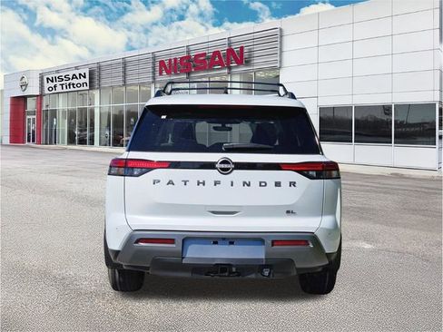 New 2026 Nissan Pathfinder SL w/ SL Premium Package image 36