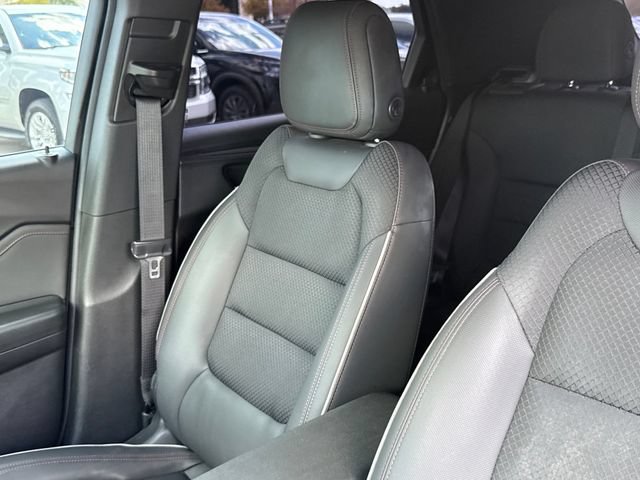 Used 2023 Chevrolet TrailBlazer RS w/ Sun and Liftgate Package FWD image 16