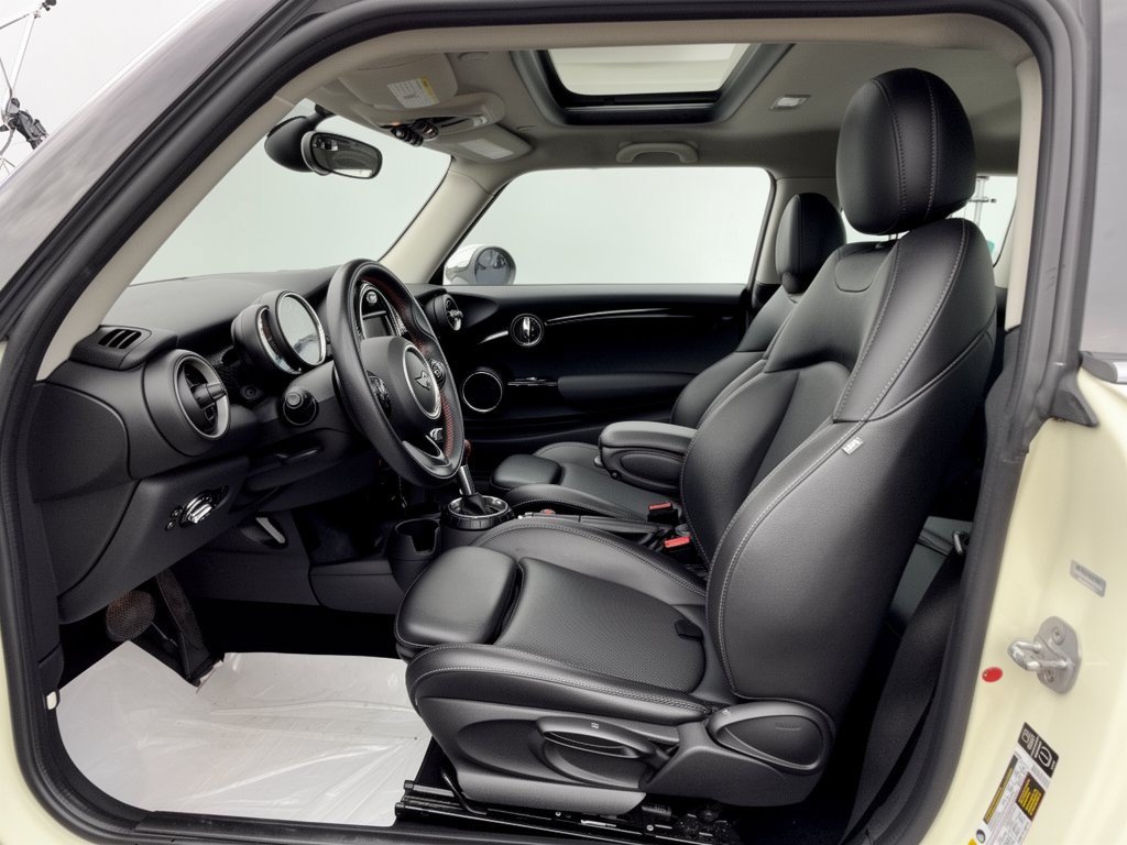 Used 2014 MINI Cooper S FWD image 5
